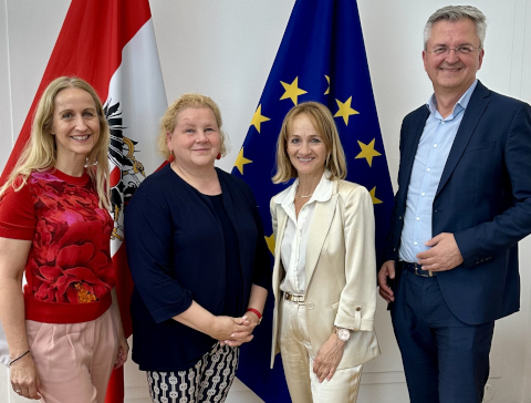 Austauschtreffen mit Gesundheitsministerin Schumann - Bild: v.l.n.r:  Gstrein (ÖBVP), Schumann (BMASGPK), Haid (ÖBVP), Missethon (STLP) © BMASGPK 