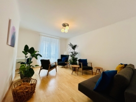 Zimmer mit vielen Sitzgelegenheiten Zimmer mit vielen Sitzgelegenheiten