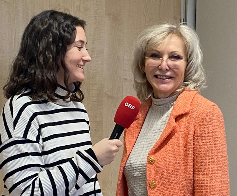 Karoline Heinzl vom ORF interviewt BLP-Vorstandsmitglied Mag.ᵃ Vera Patek