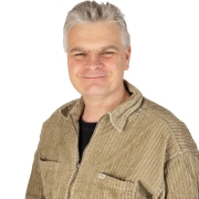 Portraitfoto DI (FH) Mathias Fürst