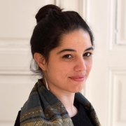 Portraifoto von MMag.a Mona Apfl