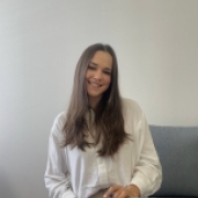 Portraitfoto Teresa Pilz, BA.pth.