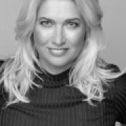 Mag.a Zana Adanalic Portraitfoto Mag.a Zana Adanalic