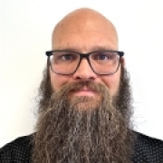 Portraitfoto Mag. Ryan Lundstrom