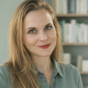 Portraitfoto Mag.a DSA.in Sarah Crepaz-Eger