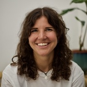 Portraitfoto Emily Kuntschner, MSc