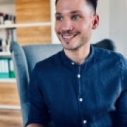 Portraitfoto Philipp Pechhacker-Martinek, MA