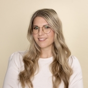 Portraitfoto Stefanie Pyerin