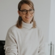 Portraitfoto Kerstin Poppenberger, BEd