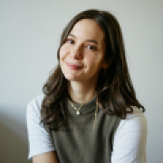 Portraitfoto Anna Mikats, BA