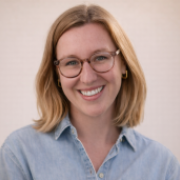 Portraitfoto Eva Hartl, MA