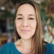 Portraitfoto DSAin Bernadette Straka