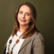 Portraitfoto Sonja Mayr, BA, MA