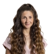 Portraitfoto Lara Neuwirther, MA