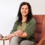 Portraitfoto Mag.a Karoline Haider