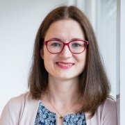 Portraitfoto Dr.in Susanne Konrad