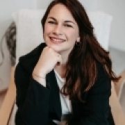 Portraitfoto Loreena Falch, BA