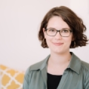 Portraitfoto Mag.a Katharina Binder