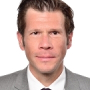 Portraitfoto Mag. Dr. Thomas de la Fuente, BA.pth