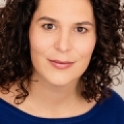 Portraitfoto Mag.a Karoline Weiß, MBA
