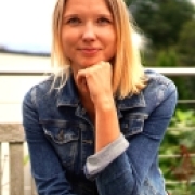 Portraitfoto Sandra Burgstaller, MA