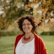 Portraitfoto Mag.a Maria Raith