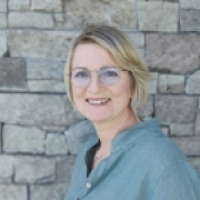 Portraitfoto Sandra Ebner, MSt