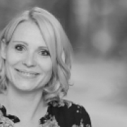 Portraitfoto Mag.a Christa Binder