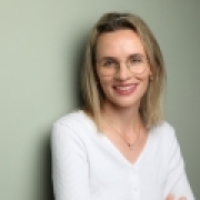 Portraitfoto Tatjana Hepperger, MA