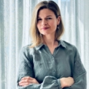 Portraitfoto Mag.a Andrea Sampathkumar