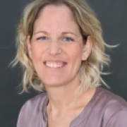 Portraitfoto Anja Eva Koczi