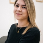 Portraitfoto Sandra Prinz, MA MSc