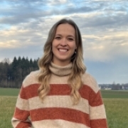 Portraitfoto Corinna Brinninger, MEd