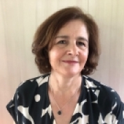 Portraitfoto Mag.a Angelika Peter-Feurstein