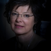 Portraitfoto Mag.a Claudia Schennach