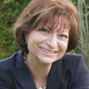 Portraitfoto Mag.a Dr.in Helena Maria Topaloglou