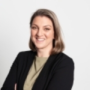 Portraitfoto Mag.a Claudia Mühl
