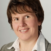 Portraitfoto Mag.a Edith Engelhart-Haselwanter