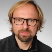 Portraitfoto Mag. Manfred Niederl