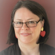 Portraitfoto Mag.a Dr.in Elvira Sematon