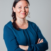 Portraitfoto MMag.a Dr.in Maria Stippler-Korp