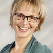 Portraitfoto Mag.a Elisabeth Zöhrer