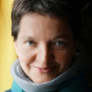 Mag.a Elisabeth Ragl, MSc Portraitfoto Mag.a Elisabeth Ragl, MSc