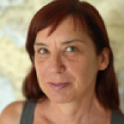 Portraitfoto Friederike Parisot-Baumgartner