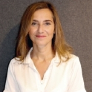 Portraitfoto Mag.a Michaela Huber-Schmuck