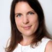 Portraitfoto Mag.a Karin Glaser