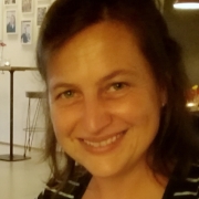 Portraitfoto Mag.a Iris Süssenbacher