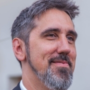 Portraitfoto Florian Lechner