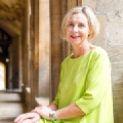 Portraitfoto Mag.a Ursula Janout