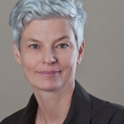 Portraitfoto DSAin Sonja Forstner